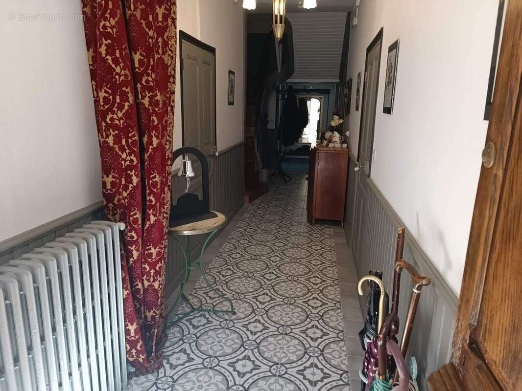 Maison à CORREZE
