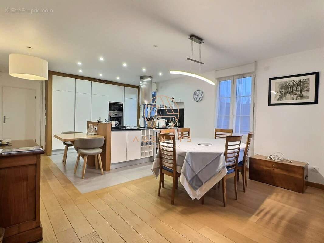 Appartement à CHENNEVIERES-SUR-MARNE