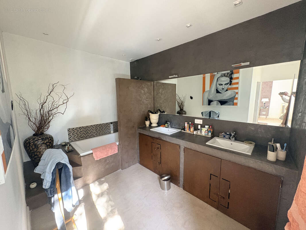 Maison de maitre avec piscine - photo 14