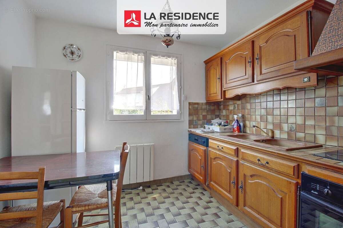 Maison à SAINT-ETIENNE-DU-ROUVRAY