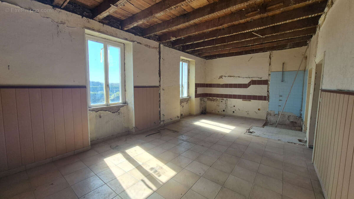 Appartement à BOZOULS