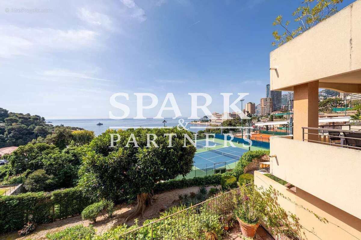 Appartement à ROQUEBRUNE-CAP-MARTIN