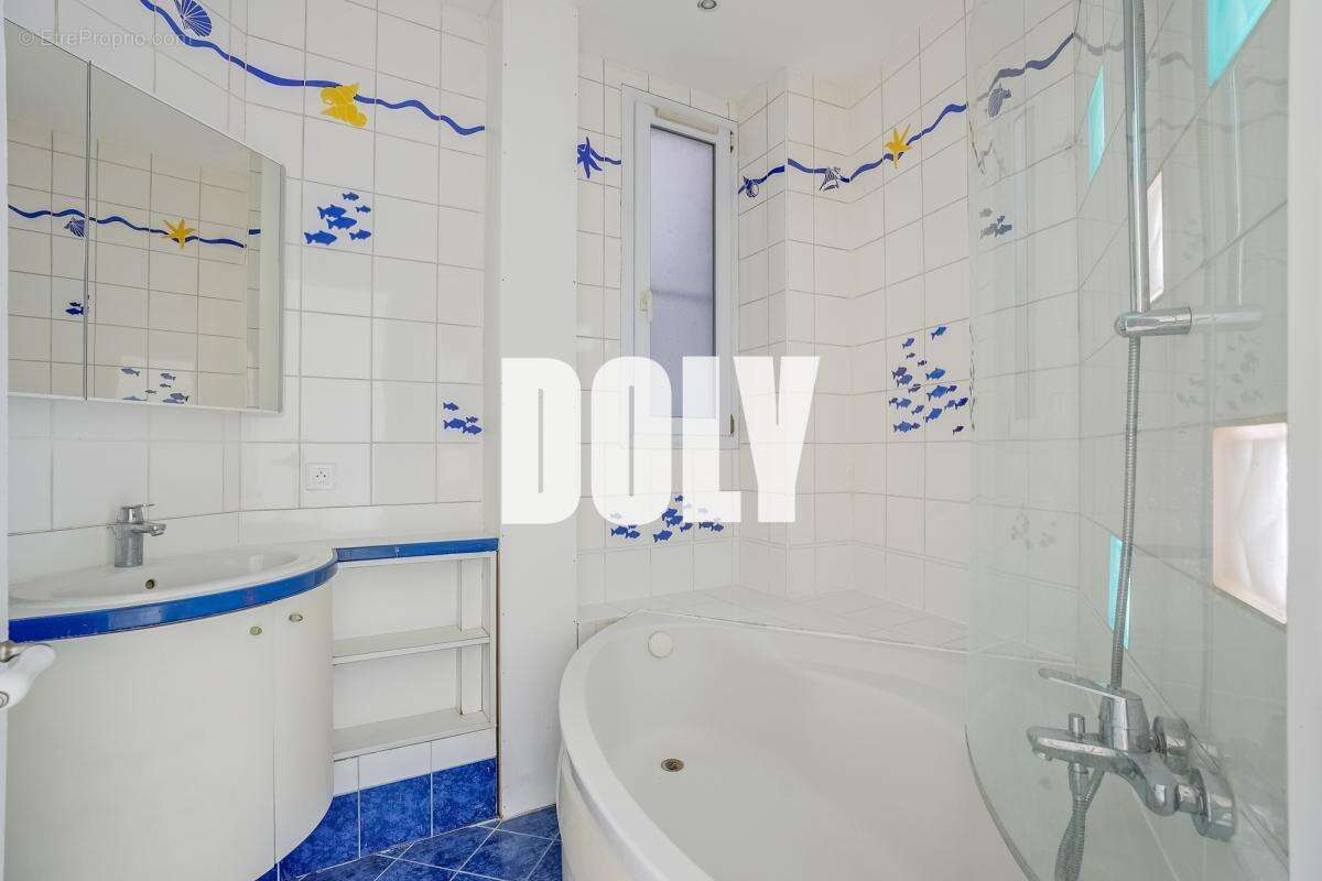 Appartement à PARIS-12E