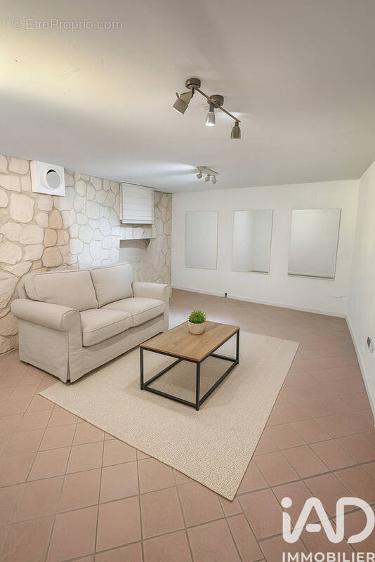 Photo 1 - Appartement à MONTROUGE