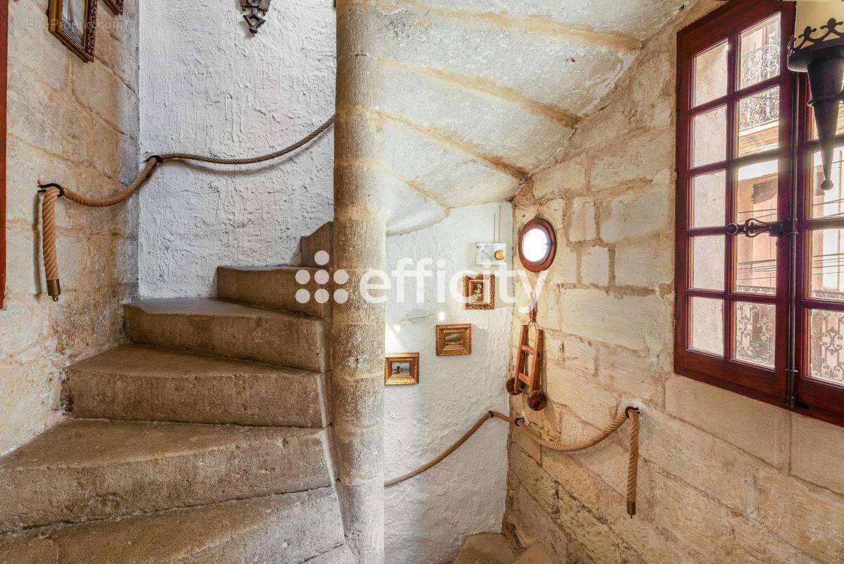 Maison à CASTELNAU-DE-GUERS