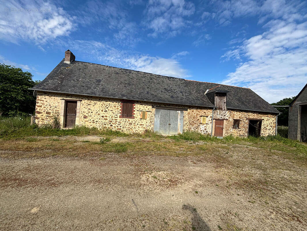 Maison à VILLIERS-CHARLEMAGNE