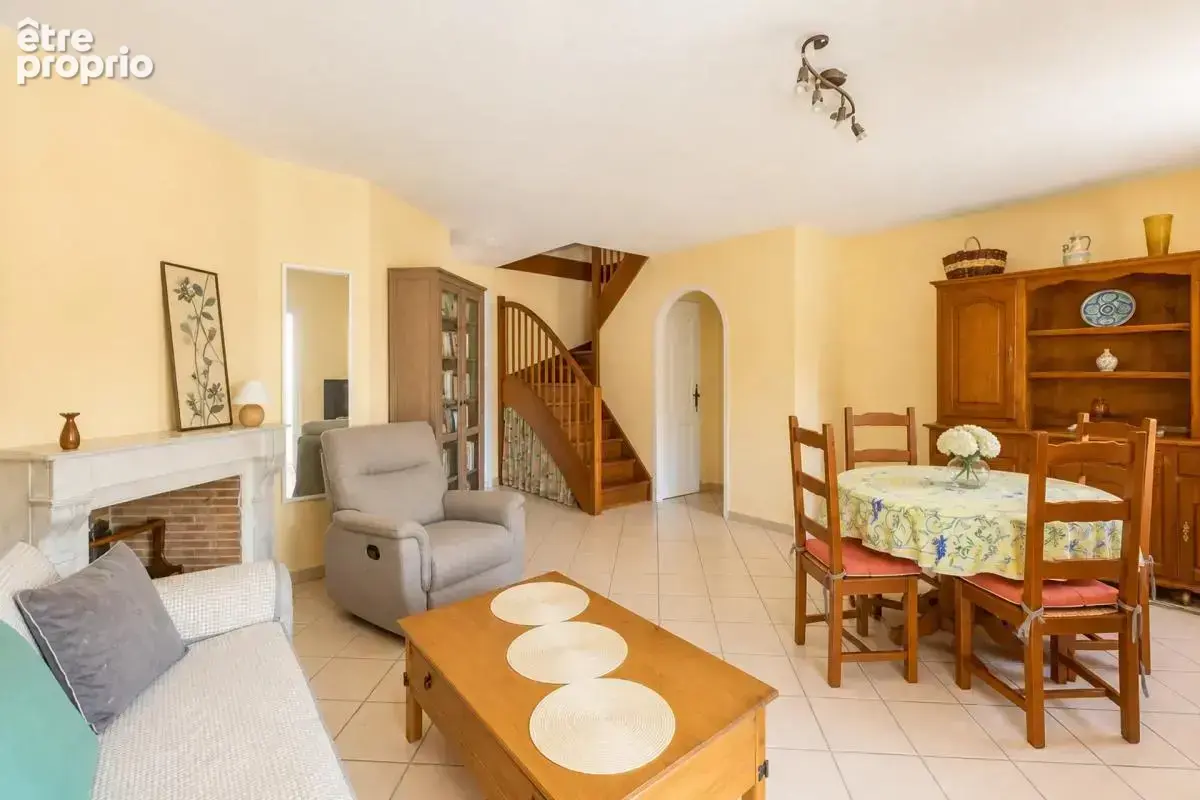 Maison de 4 pièces de 82 m² située à Corbas - photo 3