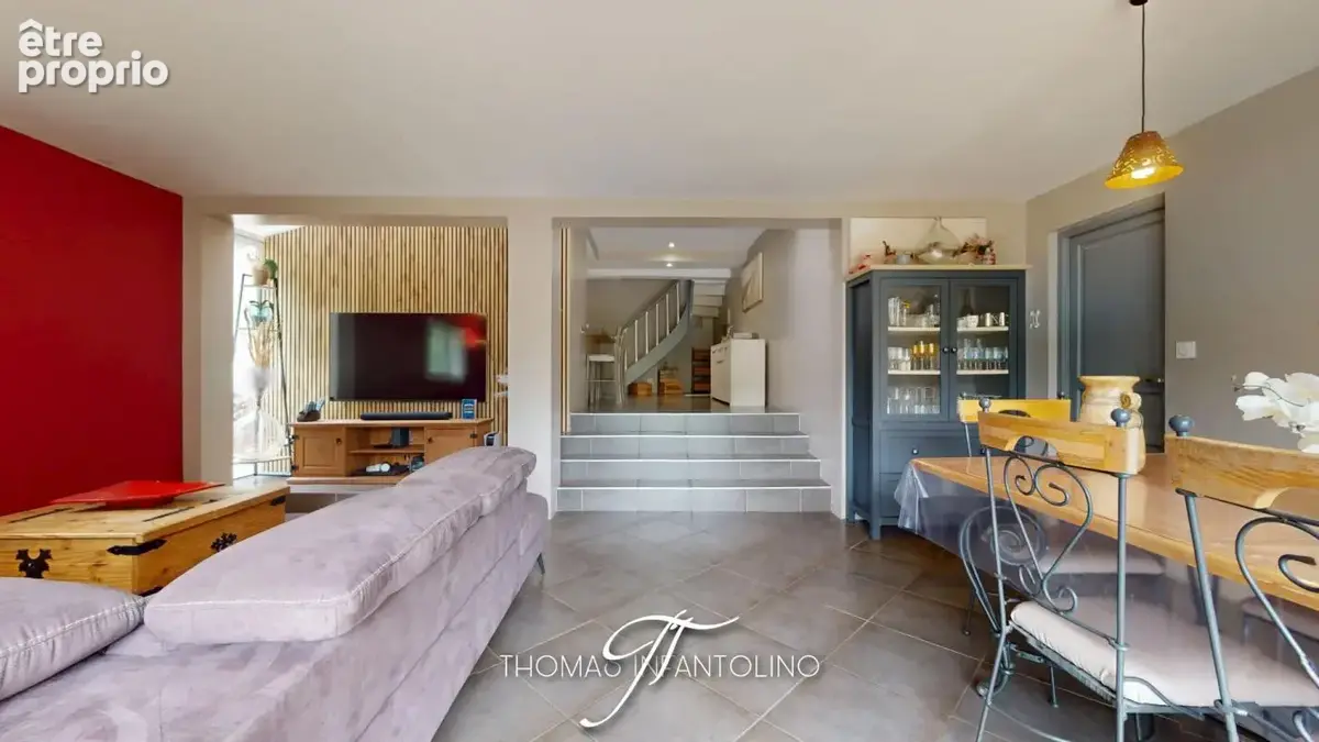 En exclusivite - maison en pierre - jardin - piscine - garage - climatisation - faible taxe foncière - photo 3