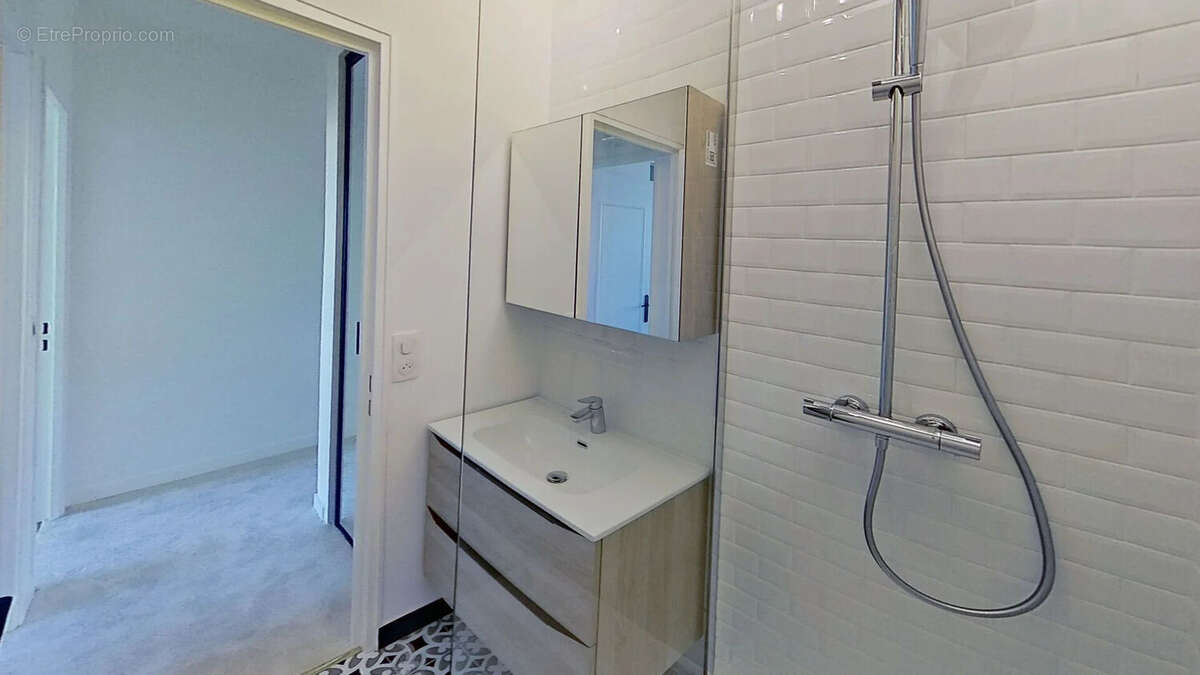 Appartement à LYON-8E