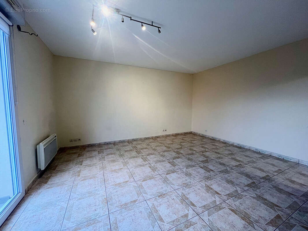 Appartement à BRIE-COMTE-ROBERT