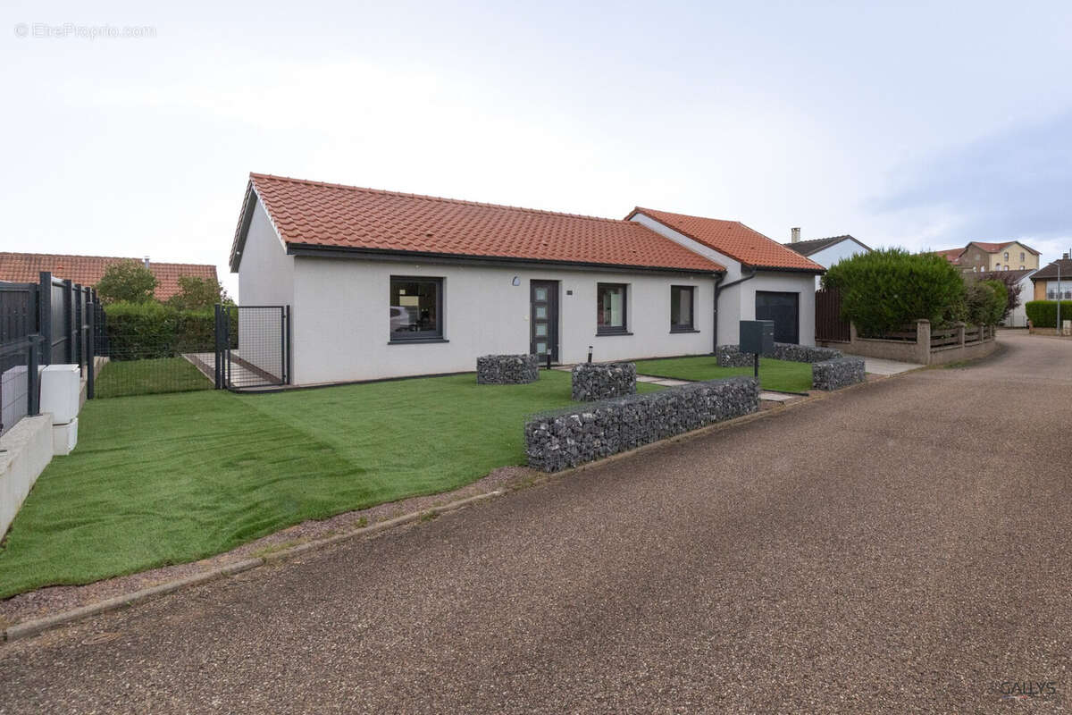 Maison à MONTOIS-LA-MONTAGNE