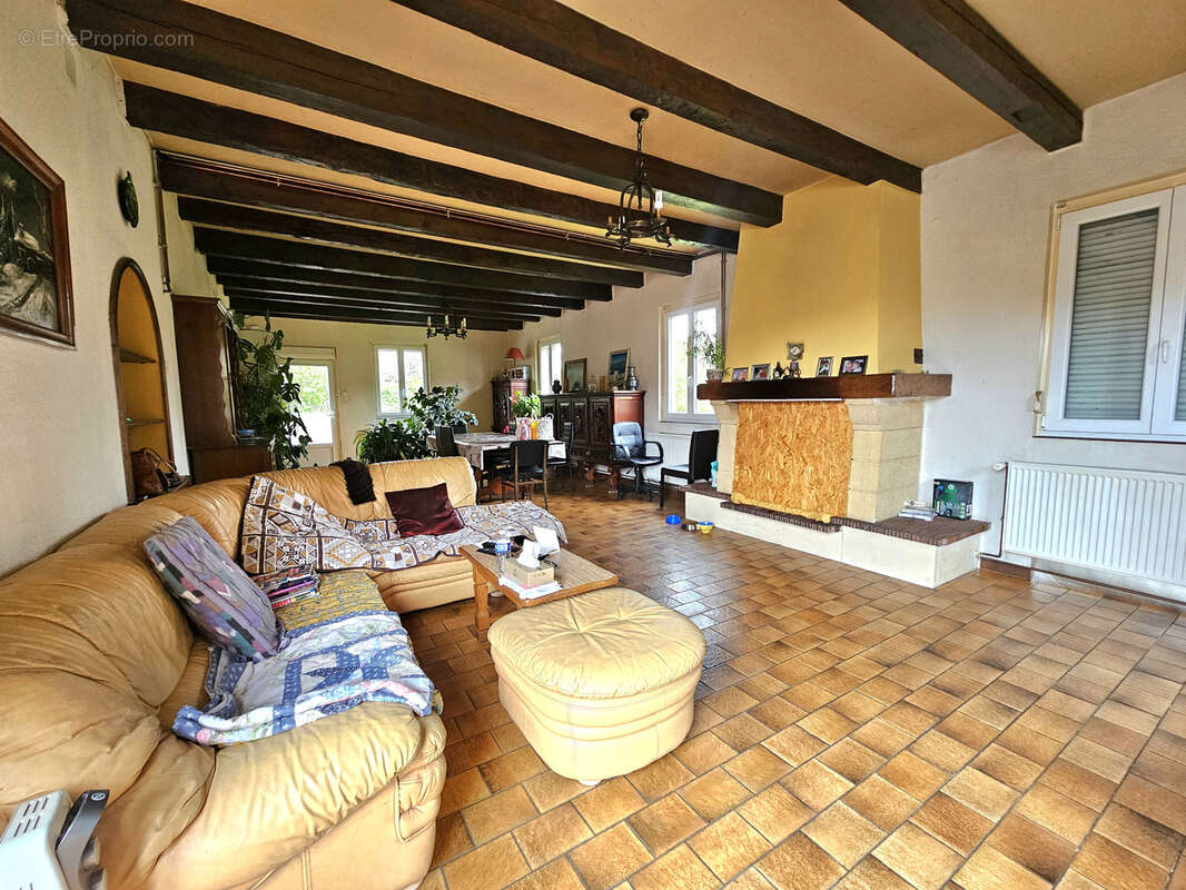 Maison à CHAMPAGNEY