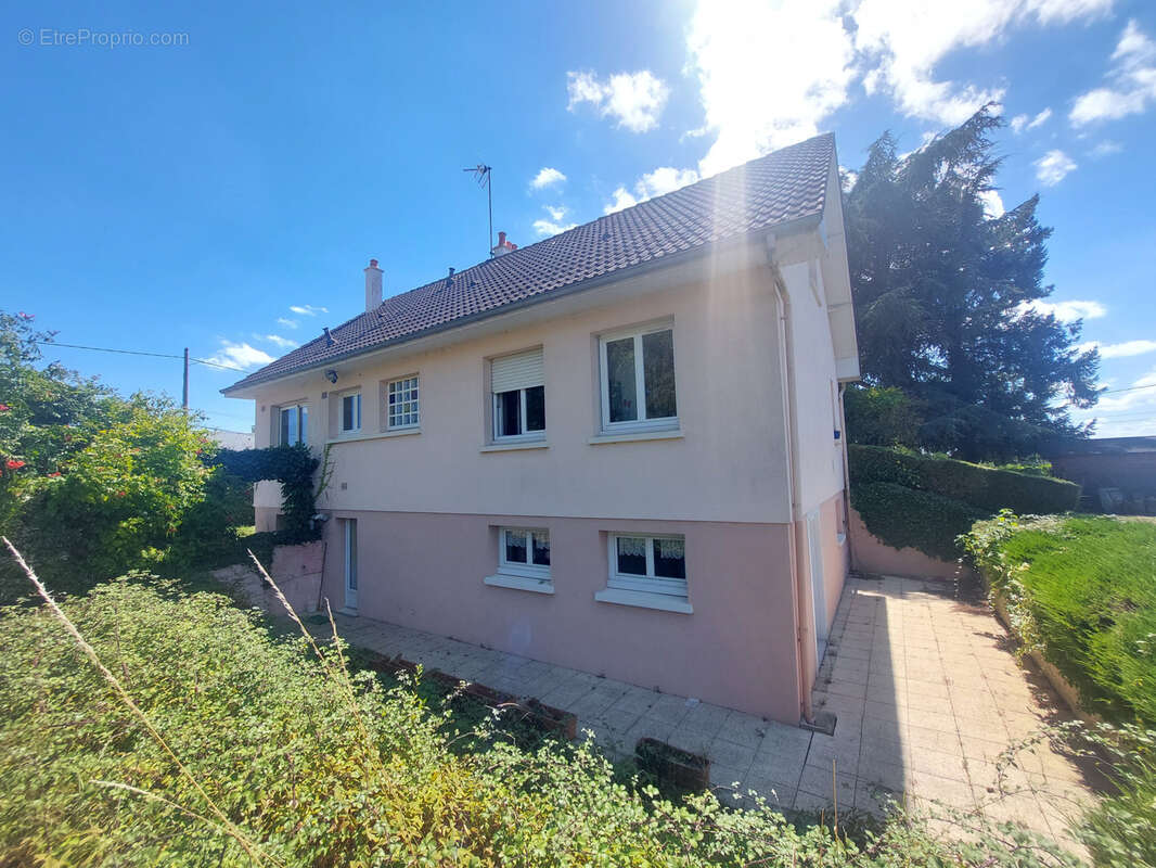 Maison à LA FLECHE