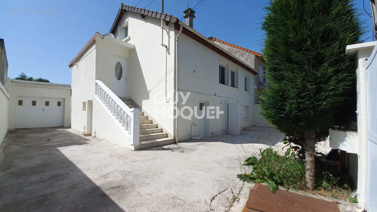 Maison à CHELLES