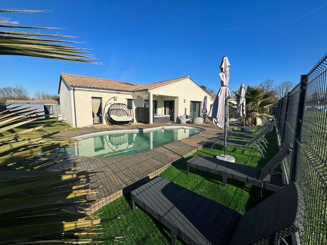 Maison 115 m² à Tresses  - photo 5