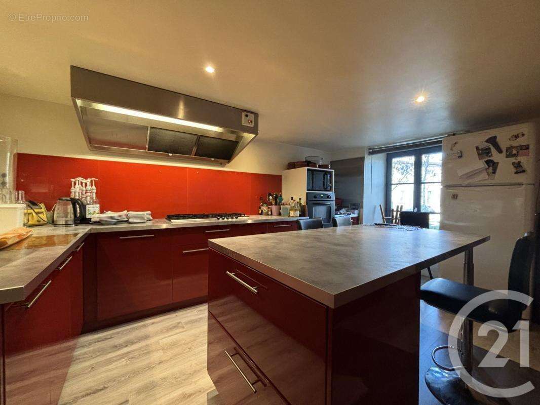 Maison à SAINT-JUNIEN