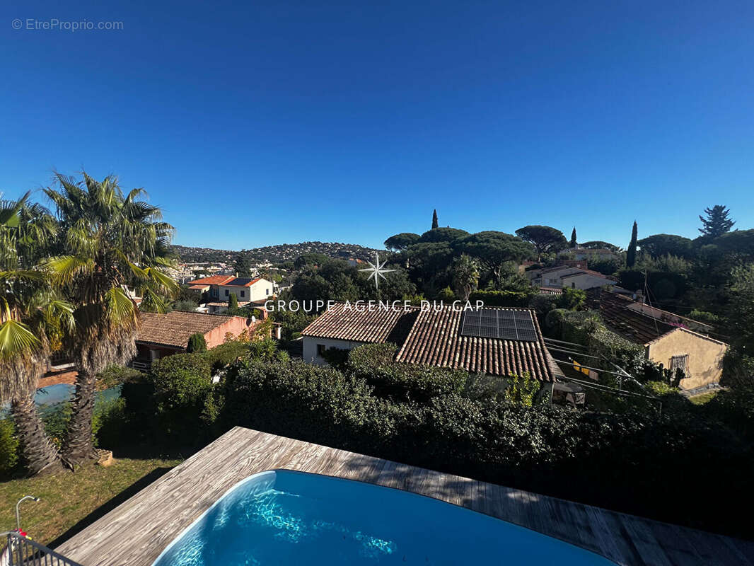 Villa de 150m2 avec piscine 4 chambres, à Sainte Maxime - photo 2