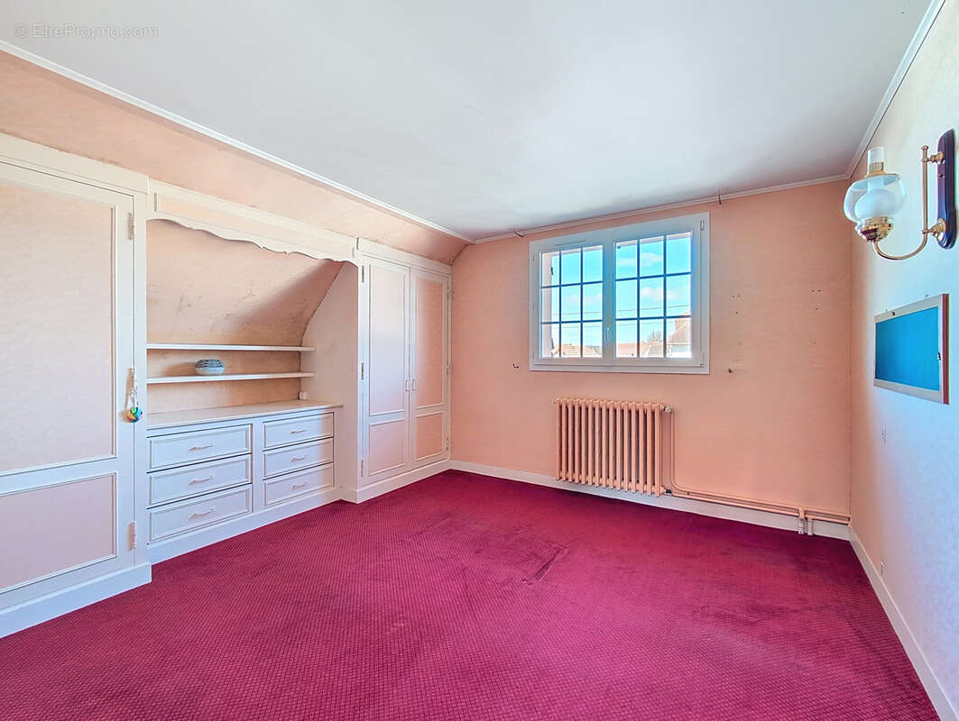 Maison à OUISTREHAM