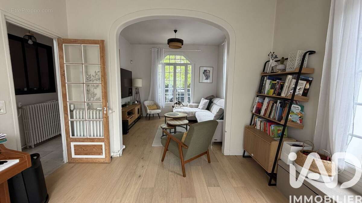 Photo 5 - Maison à VERT-SAINT-DENIS
