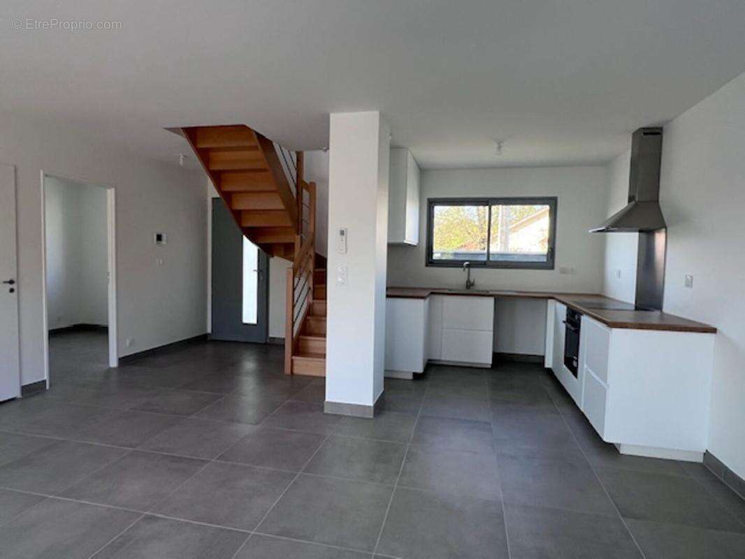 Maison à SAINT-LOUBES