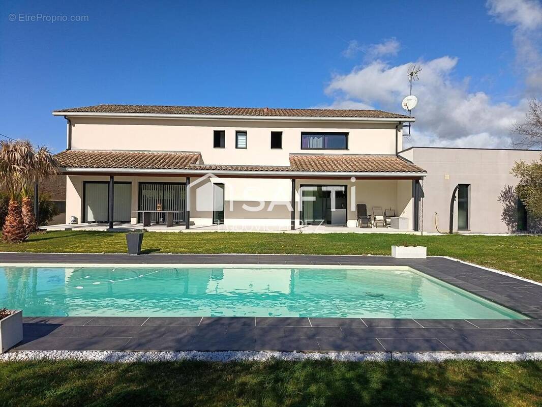 Photo 1 - Maison à MONTBERON