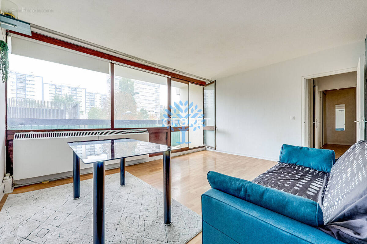 Appartement à FONTENAY-SOUS-BOIS