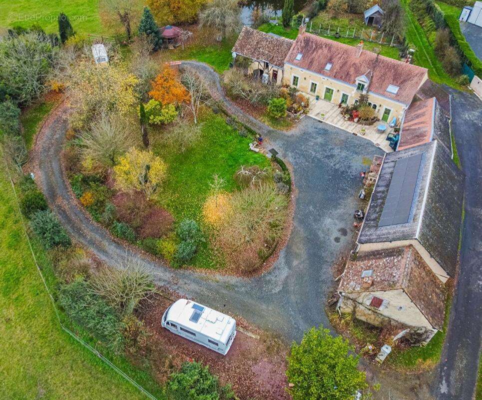 Maison à CHATEAU-DU-LOIR