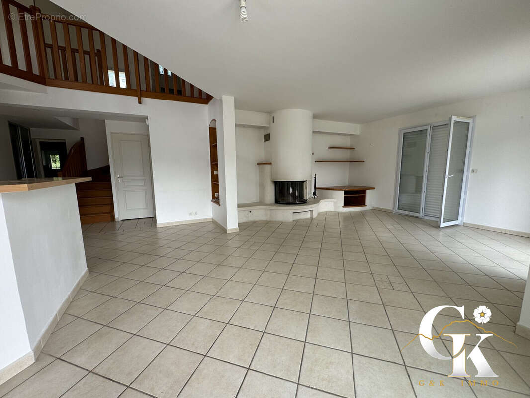 Maison à SAINT-PAUL-DE-VARCES