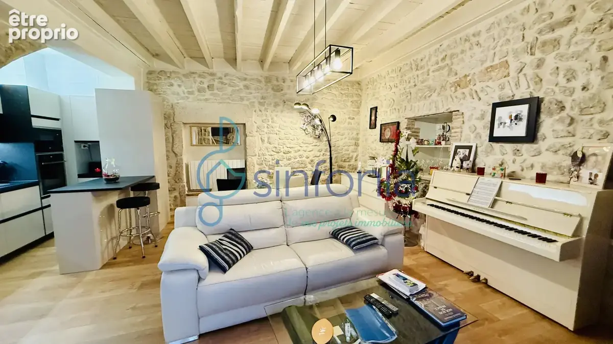 Maison de village en pierre entièrement rénovée au cœur de La Calmette - photo 2