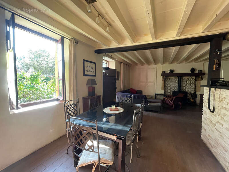 Maison à CERCY-LA-TOUR