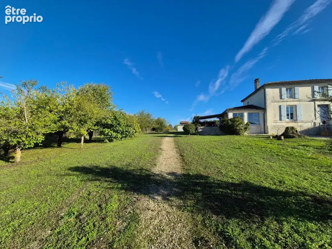 Propriété de 10 pièces de 460 m² à Mérignac - photo 17