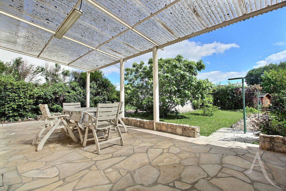 Maison à VILLENAVE-D'ORNON