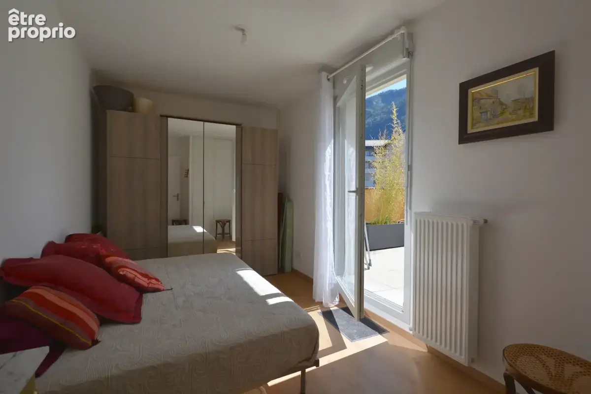 Appartement t4 - terrasse - garage double a cluses - photo 7
