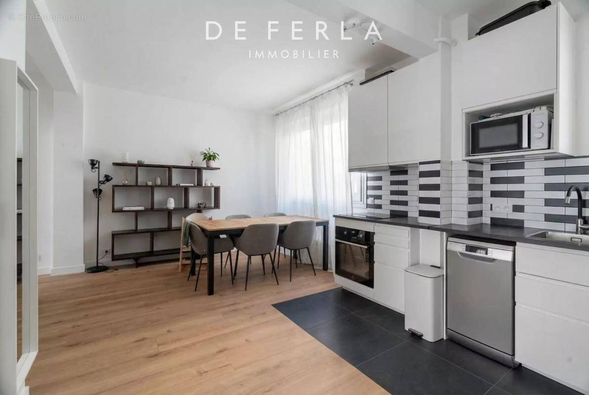 Appartement à PARIS-15E
