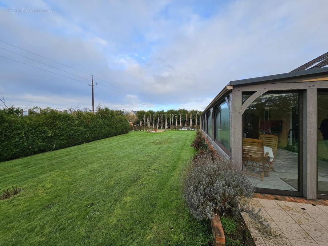 Maison à BERVILLE-EN-ROUMOIS