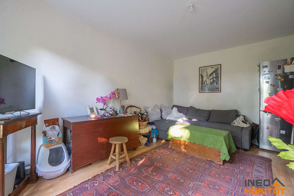 Appartement à MONTGERMONT