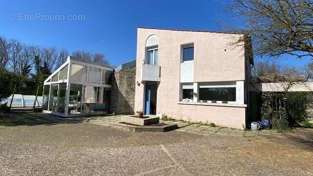 Maison à BREUIL-MAGNE