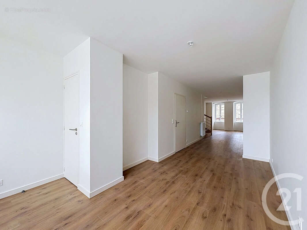 Maison 76 m² à Lamballe  - photo 9