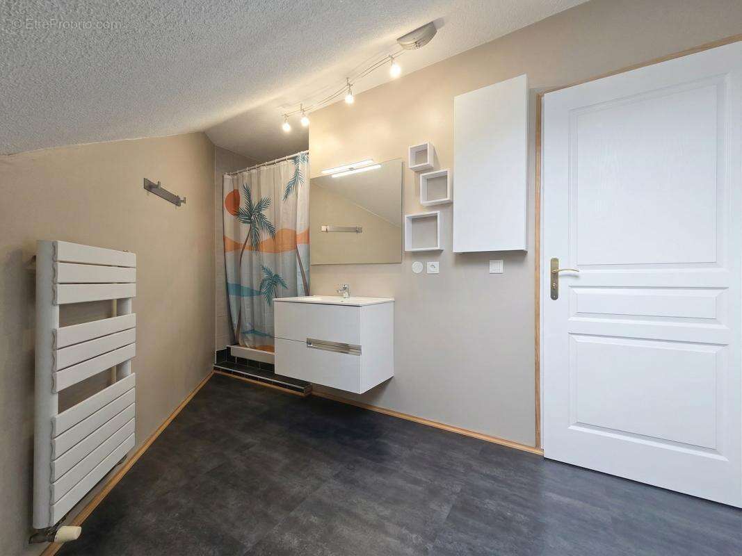 Appartement à SAINT-PIERRE-EN-FAUCIGNY