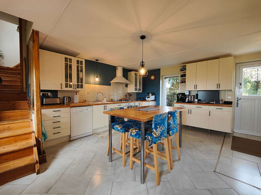 Maison à SAINT-GENIX-SUR-GUIERS