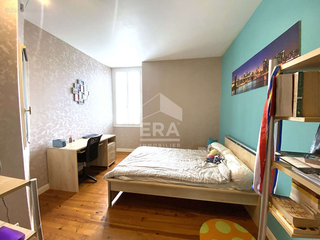 Maison à LESTELLE-BETHARRAM