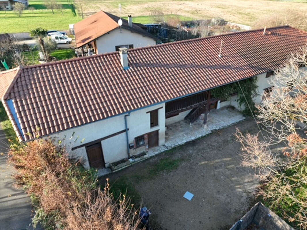 Maison à VONNAS