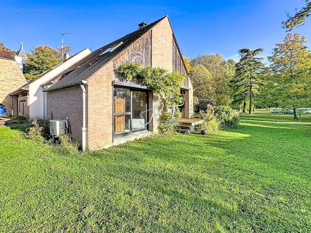 Photo 1 - Maison à JOUY-LE-MOUTIER