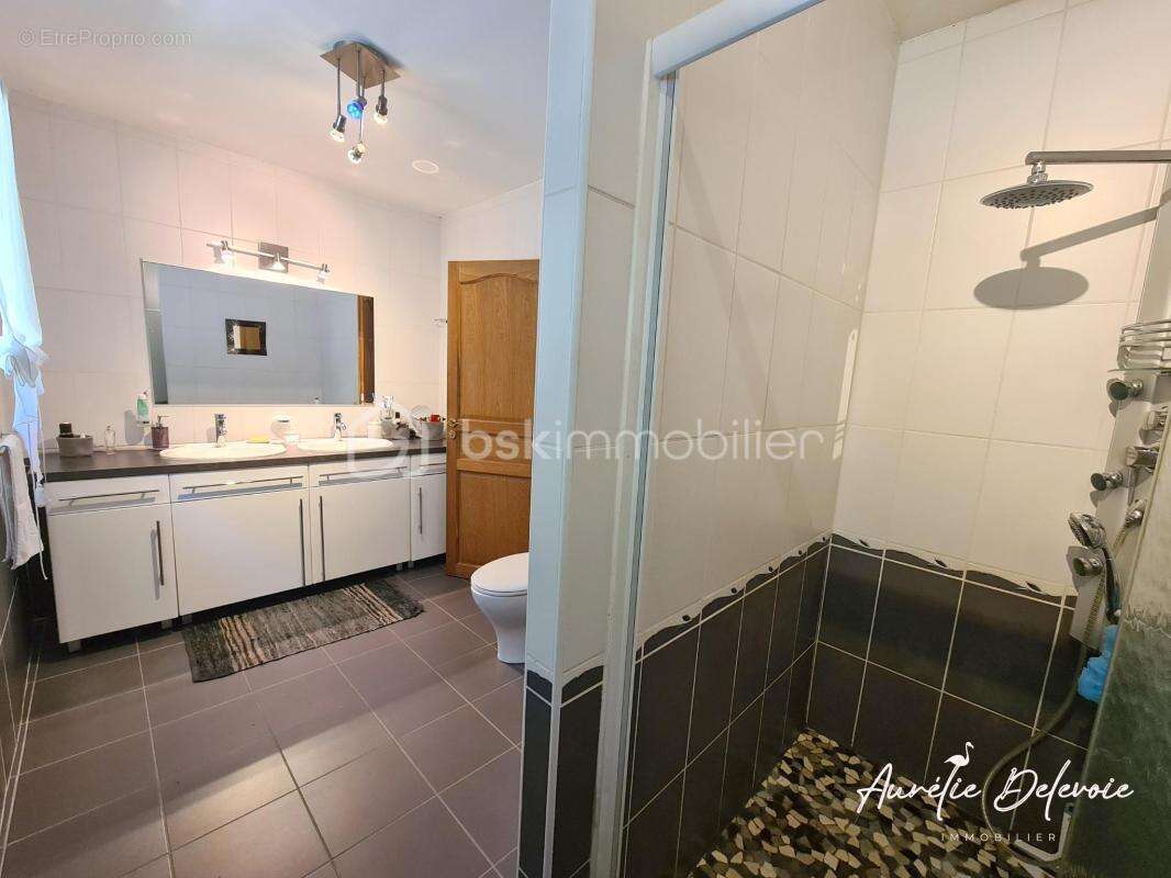 Maison de plain-pied de 135 m² avec 4 chambres, garage double et terrain de 1 580 m² à Nages, à proximité du lac du Laouzas - photo 7