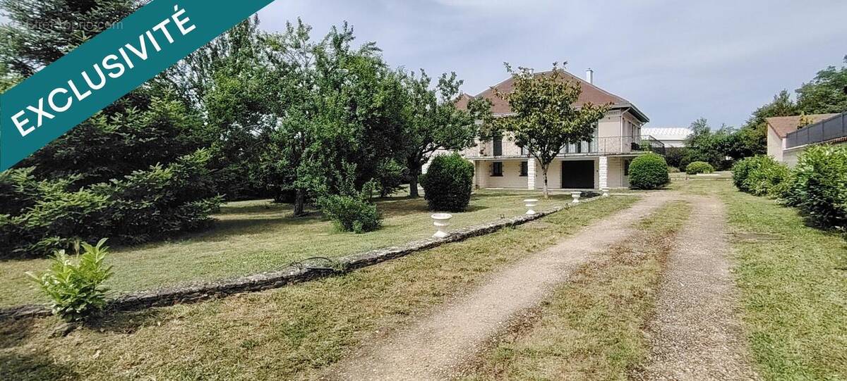 Photo 1 - Maison à CHATELLERAULT