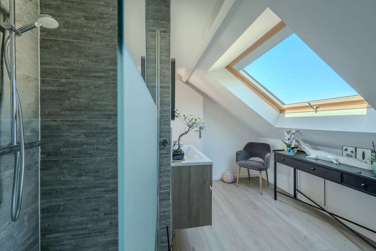 Maison à CROISSY-SUR-SEINE