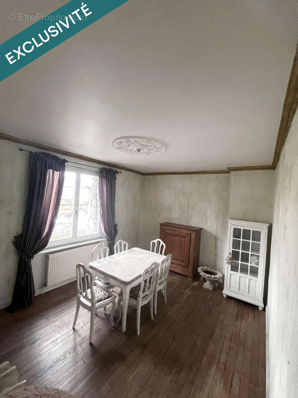 Maison à SAINT-GEOIRE-EN-VALDAINE