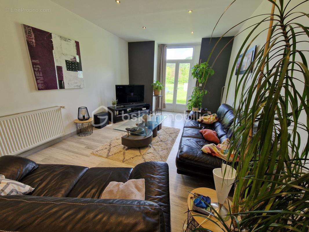 Appartement à CLAIRVAUX-LES-LACS