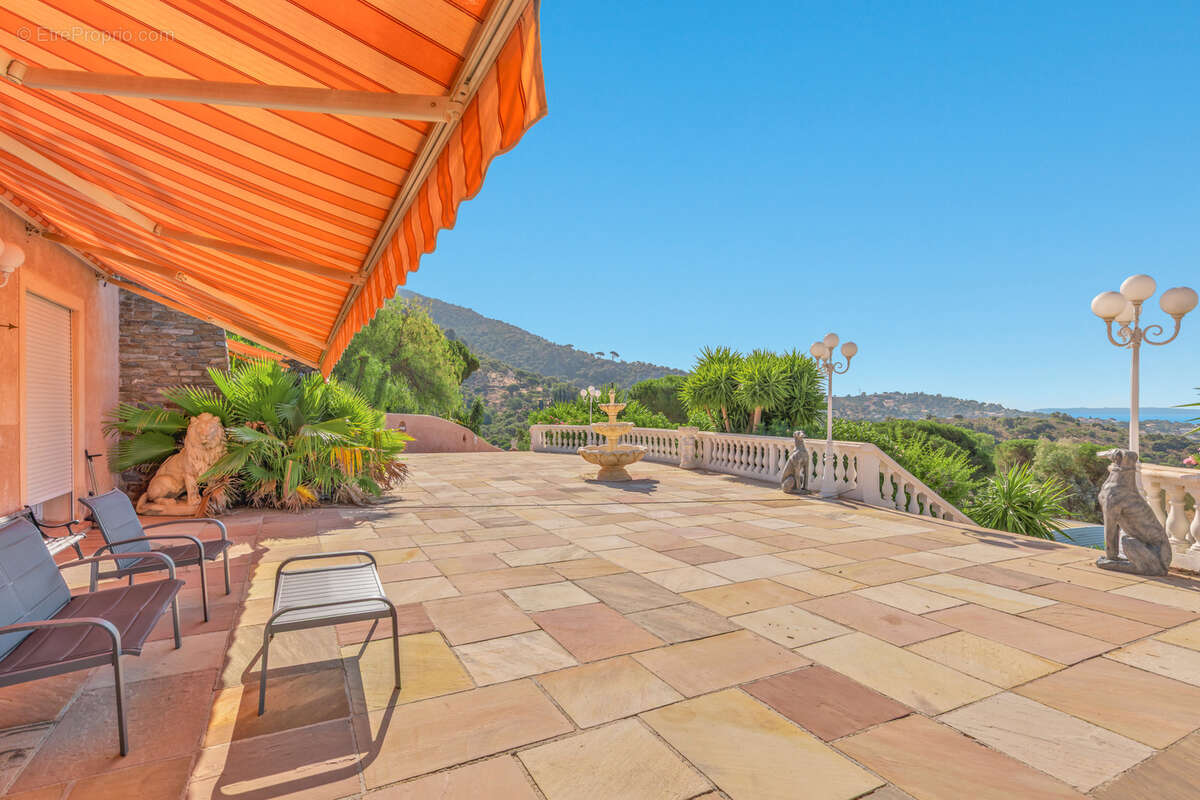 Villa 5 pièces - Bormes-Les-Mimosas - photo 13