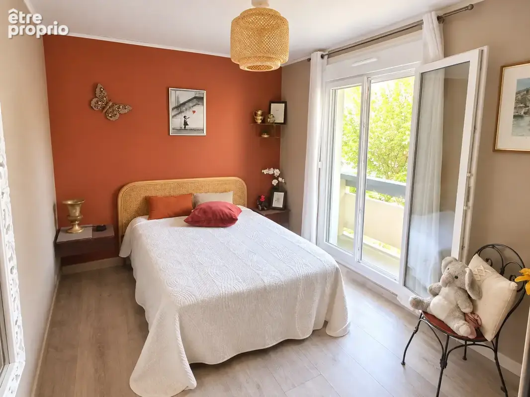 Bel Appartement sur les Hauteurs de Dieppe avec Ascenseur, Cave, Balcon et Stationnement - photo 8